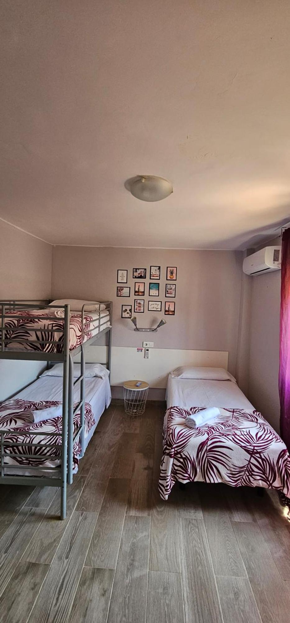 Hostal La Cabana Salou Esterno foto